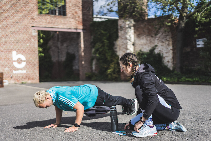 Push-ups fuer eine starke Brustmuskulatur