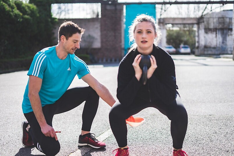 Squats eine der besten 5 Grundübungen